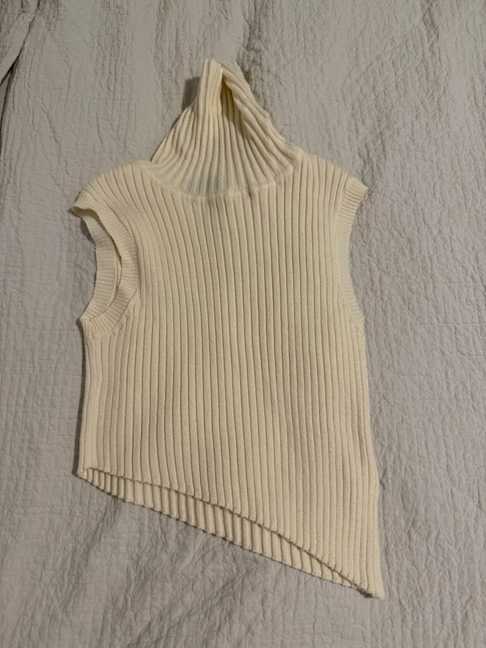 SHEIN Cream Ribbed Asymmetrical Sleeveless Turtleneck Crop Top